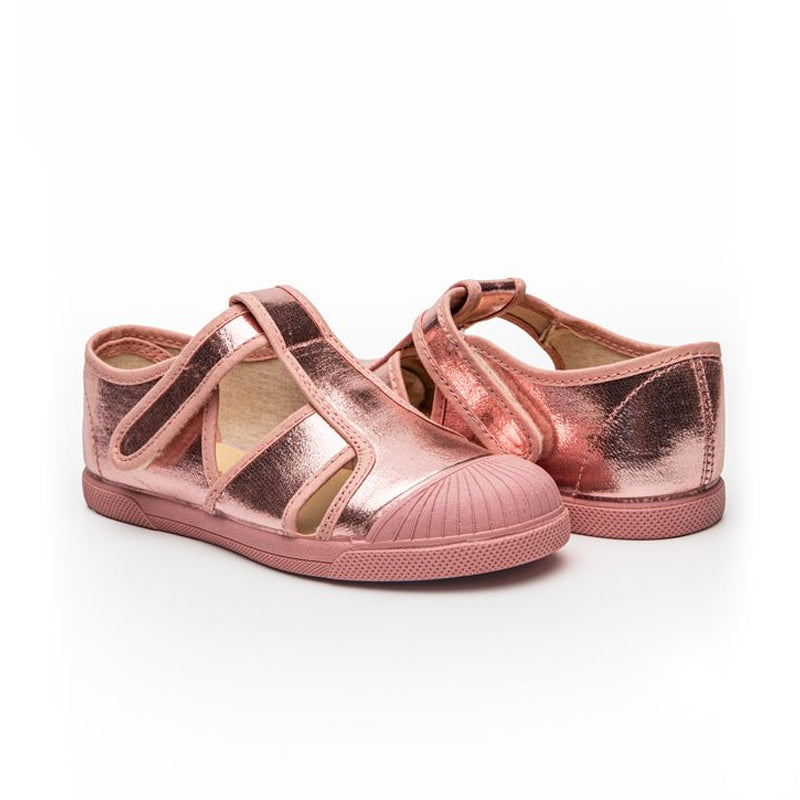 Riley Pink