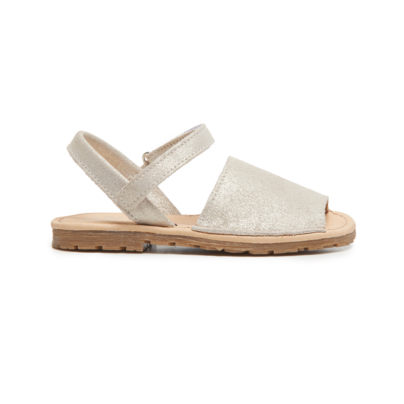 Sandalias de cuero Childrenchic® para niñas en Nude Shimmer