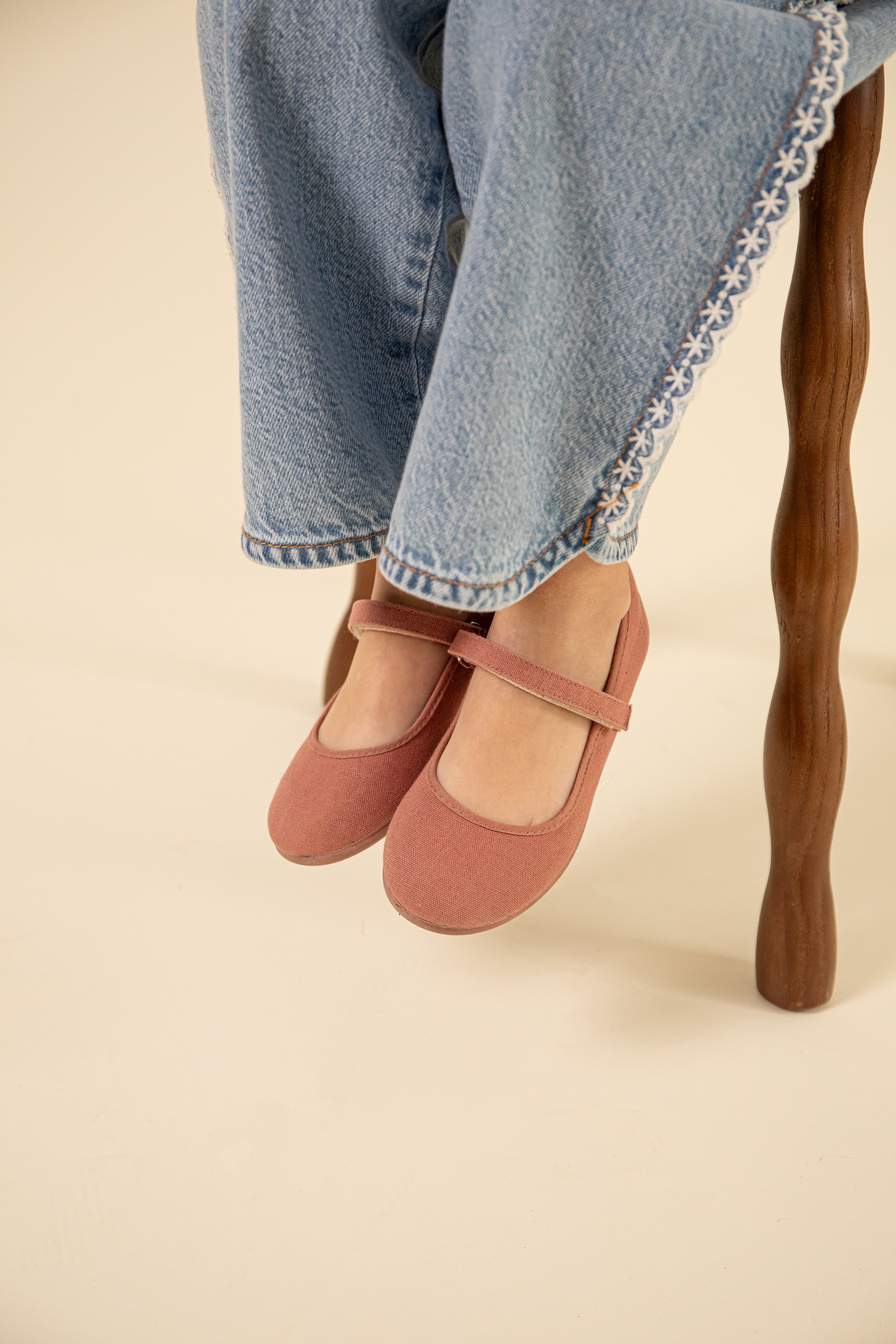 Amazon- Mary Janes de lona Childrenchic® para niñas en palisandro