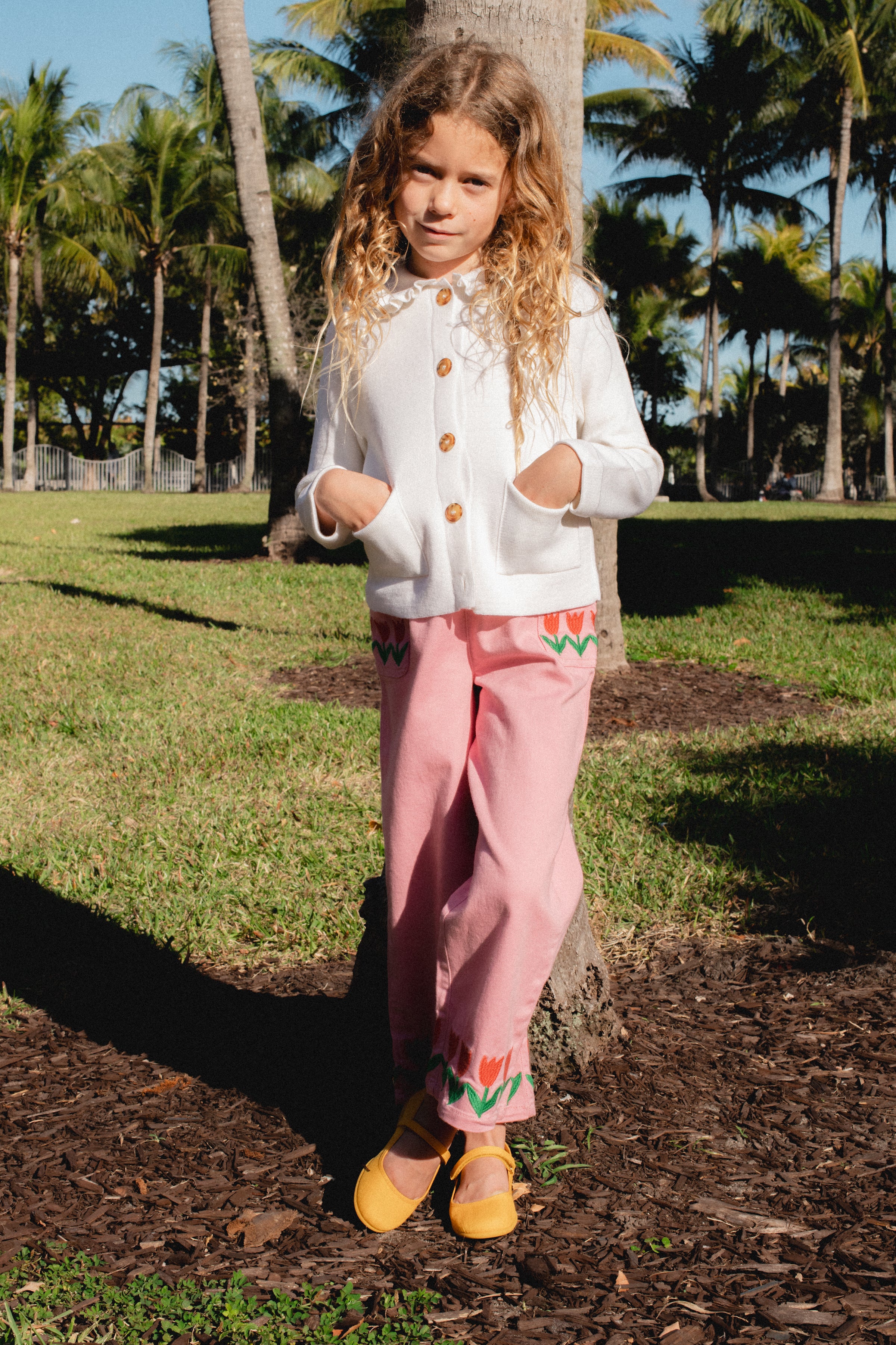 Amazon- Mary Janes de lona Childrenchic® para niñas en mostaza