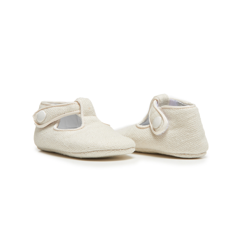 Zapatos con banda en T de lino My-First de Childrenchic® en blanco roto
